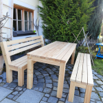 Gartengarnitur aus Massivholz